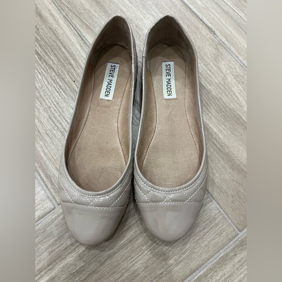 Steve Madden Kradle Ballet Flats - Picture 2 of 9
